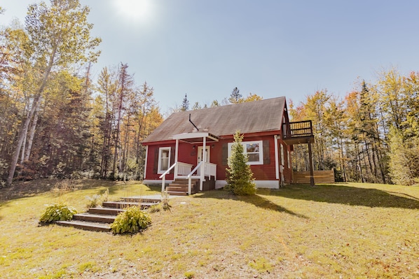 Initial view of this private cabin.