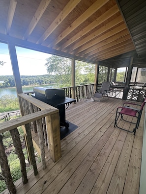 Your private viewing deck. Beautiful view of the lake and Ark. Mountains.