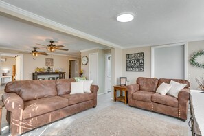 Living Room | Smart TV | Central Heating & A/C | Ceiling Fans