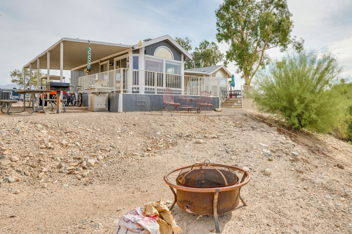 Pet-Friendly Lake Havasu City Home w/ Fire Pit!