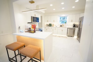 Fully equipped kitchen