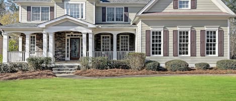 Front view of the scenic overview of the beautiful surroundings and neighborhood in All Lakes, Acworth, GA 