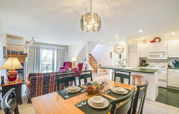 Galena Vacation Rental | 3BR | 2BA | Stairs Required | 1,500Sq Ft