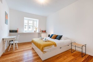 Bedroom with double bed (We provide prepared beds with high-quality bed linen)