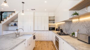 Fantastic chef's kitchen for preparing gourmet meals
