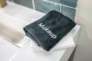 Équipements de salle de bain