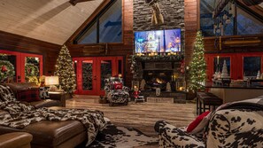 Cabin Rental With Christmas Decor