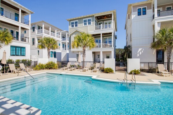 Pool in our backyard!