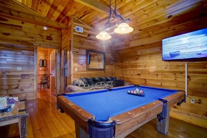 Spielezimmer
