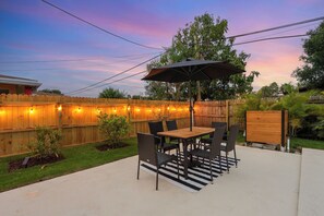 Outdoor dining