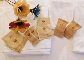 Bathroom amenities
