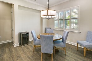 Dining Area | Dishware Provided