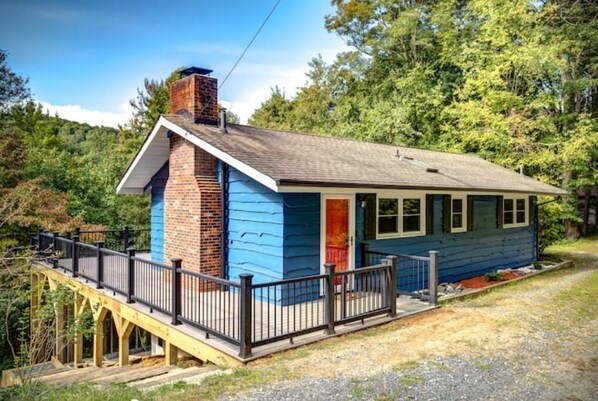 The Blue Ridge Cottage