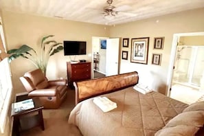 King bedroom with cable tv
