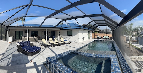 Pool, outdoor covered lanai space