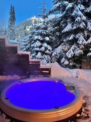 Private outdoor hot tub