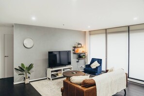 Kick back on the leather lounge for a night in playing Xbox or watching your favourite movie.