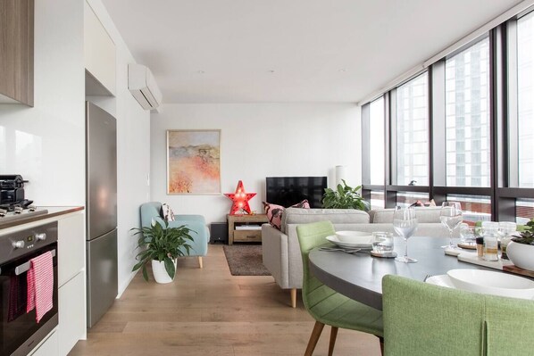 A light-filled open plan layout invites guests to soak up view of the Yarra from all angles.