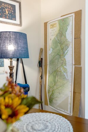 Step outside and explore the natural beauty of the area, with Watauga River and Watauga Lake just moments away.