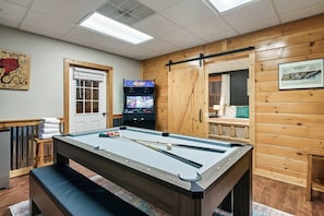 Spielezimmer