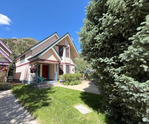 Summer 2024 exterior with 4th of July decorations - wider view