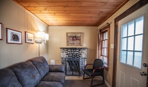cabin201