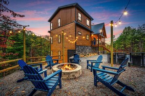 Stargazer Lodge the second cabin in the Bright Sky Lodges Family of Cabins