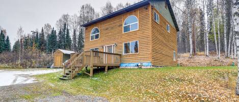 Fairbanks Vacation Rental | 2BR | 1.5BA | Stairs Required | 2,000 Sq Ft