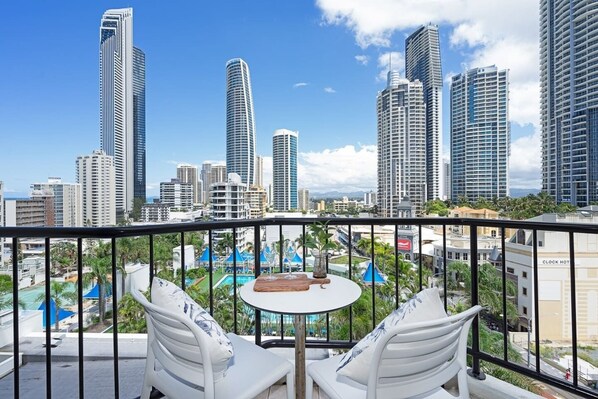 Enjoy a glass of wine on your private balcony over looking the famous Surfers Paradise sky line.