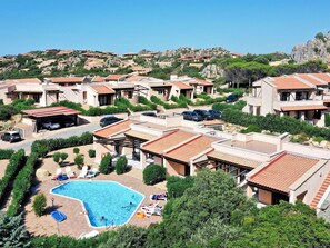 Ciel, Propriété, Bâtiment, Bleu Azur, Arbre, Plante, Maison, Quartier, Design Urbain, Zone Résidentielle