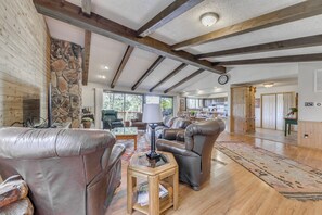 Living Room | Wood-Burning Fireplace | Smart TV
