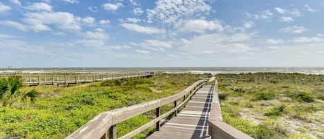 Fernandina Beach Vacation Rental | 1,226 Sq Ft | 2BR | 1.5BA | 2 Steps Required