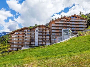 Wohnung, Zuhause, Bergstation, Gebirge, Alpen, Bergdorf, Glazialmorphologie, Eco Hotel, Balkon, Hotel