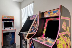 Spielezimmer