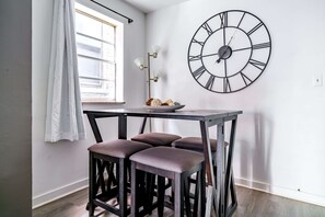 Dinner in Style: Elegant furniture and decor elevate your dining experience, offers a welcoming space for all
Vacation homes in Columbus Ohio