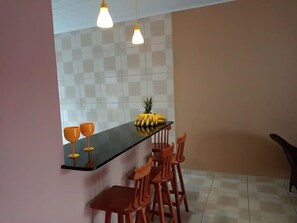 Bar (in der Unterkunft)