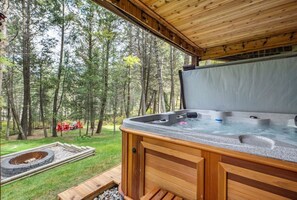 Private hot tub
