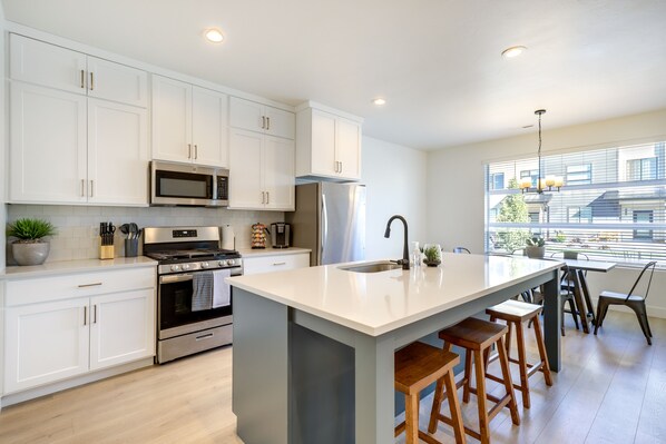 American Fork Vacation Rental | 4BR | 2.5BA | 2,000 Sq Ft | Stairs Required