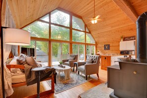 Living Room | 2-Story Cabin