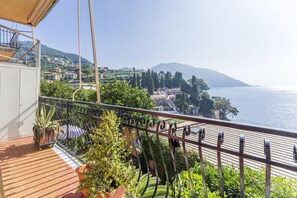 Autumn, Balcony / Terrace / Patio, Spring, Summer