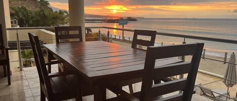 Morning sunrise over Bahia de Banderas! Perfect place for a peaceful morning. 