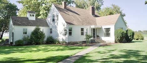 Welcome to Your 1940s Retreat: Serene Charm on 2 Acres