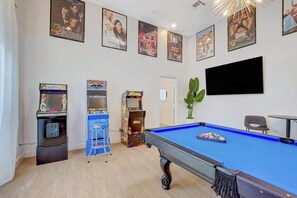 Spielezimmer