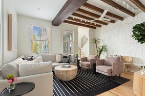 Spacious living room and seating for your group