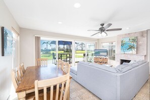 Lower unit living area
                