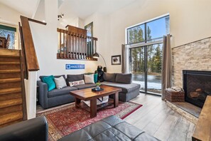 Living Area - Ski Hill Chalet - Breckenridge Vacation Rental