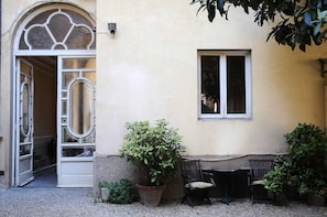 AuĂendetails