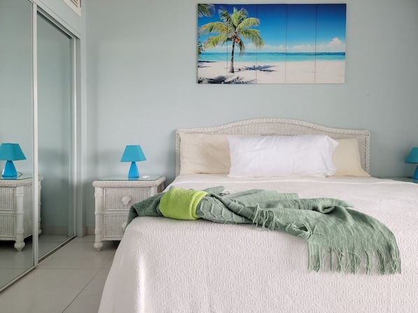 Master Bedroom King Size Bed