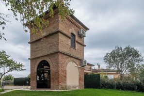 Front view