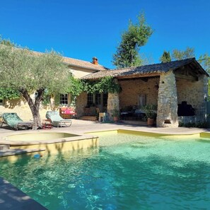 Vue sur piscine